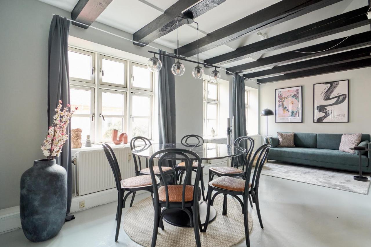 Apartamento Unique 2 Bedroom Duplex W Exposed Beams In Cph Copenhaga