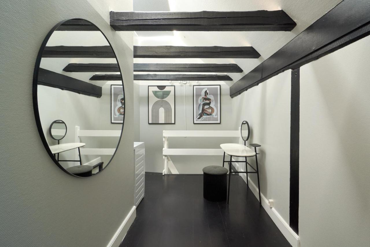 Unique 2 Bedroom Duplex W Exposed Beams In Cph Leilighet København